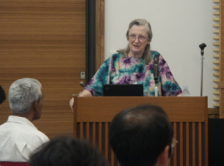 Ostrom's lecture at RIHN