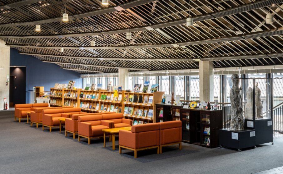 スライド01_内観