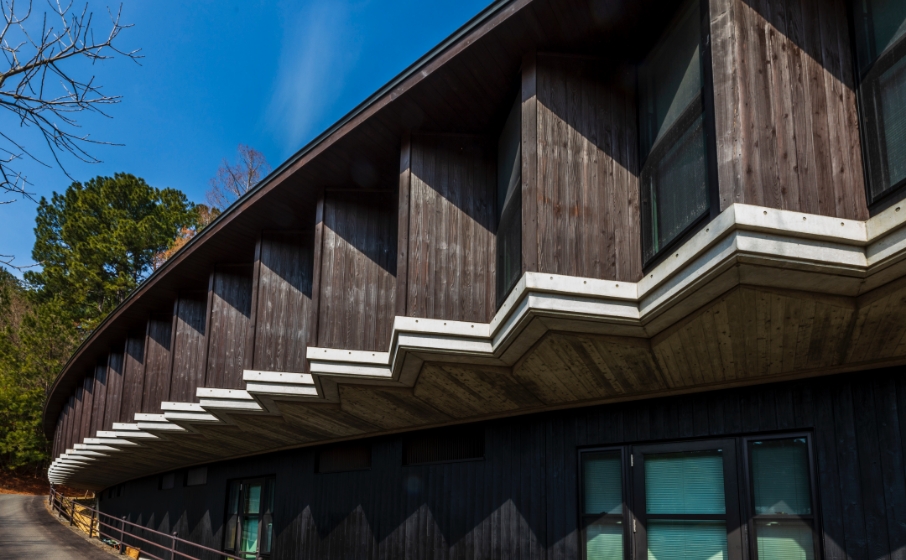 スライド02_外観