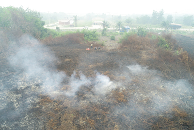 Photo 1 : A drone view of tropical peat fires, Pelalawan district, Riau Province, Indonesia. Photo taken on September 13th, 2019.